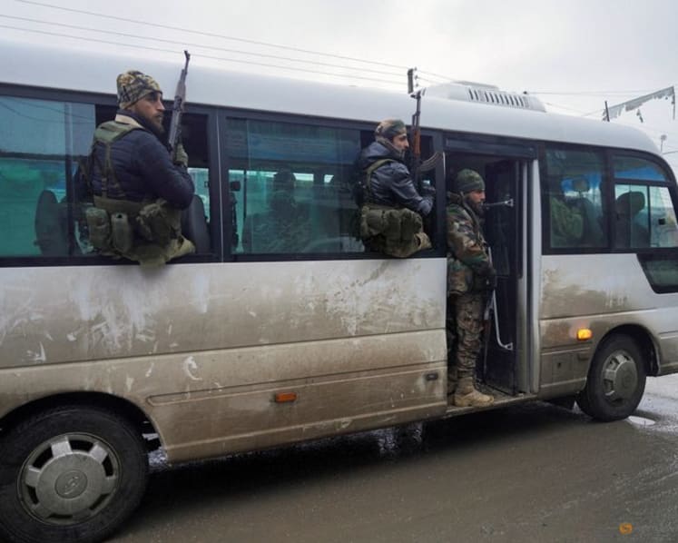 Syrian forces advance deeper into the US‑backed, Kurdish‑controlled northeast