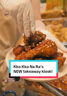 Best known for its Korean fried chicken, OG Korean restaurant Kko Kko Nara has opened a new takeaway-friendly express kiosk in town — at Takashimaya’s bssement! It serves popular Korean snacks like egg bread and unique japchae-stuffed fried green chilli pepper! #8dayseattrending #friedchicken #korean #tiktoksg