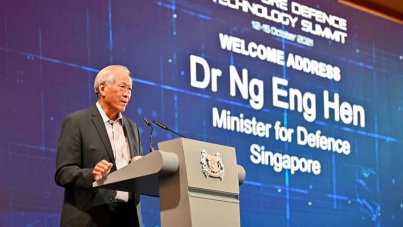 Penggunaan AI dalam tentera mampu cetus 'kemusnahan dan gangguan': Ng Eng Hen Penggunaan AI dalam tentera mampu cetus 'kemusnahan dan gangguan': Ng Eng Hen