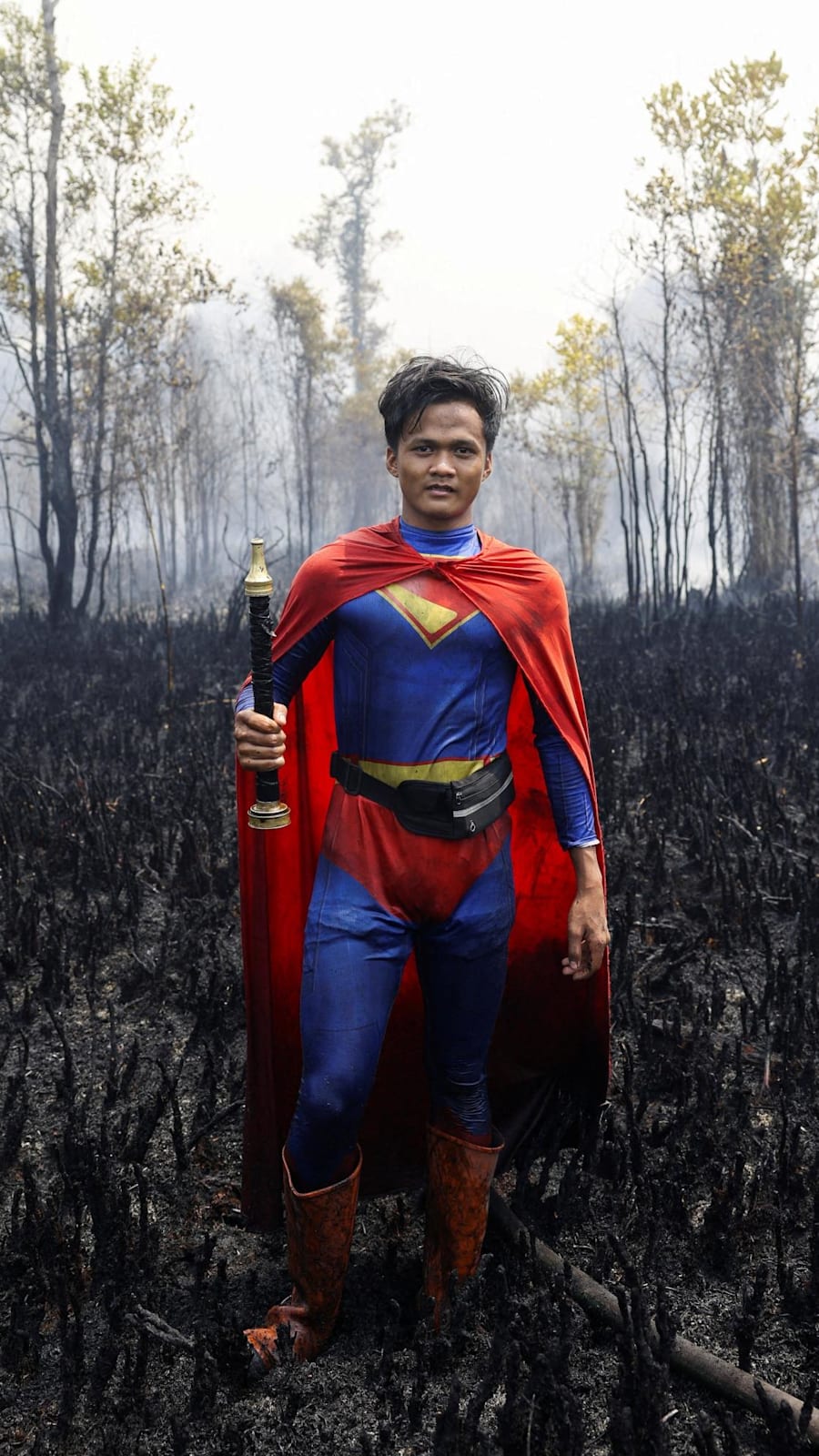 Indonesia’s teenage ‘Superman’ taking on wildfires