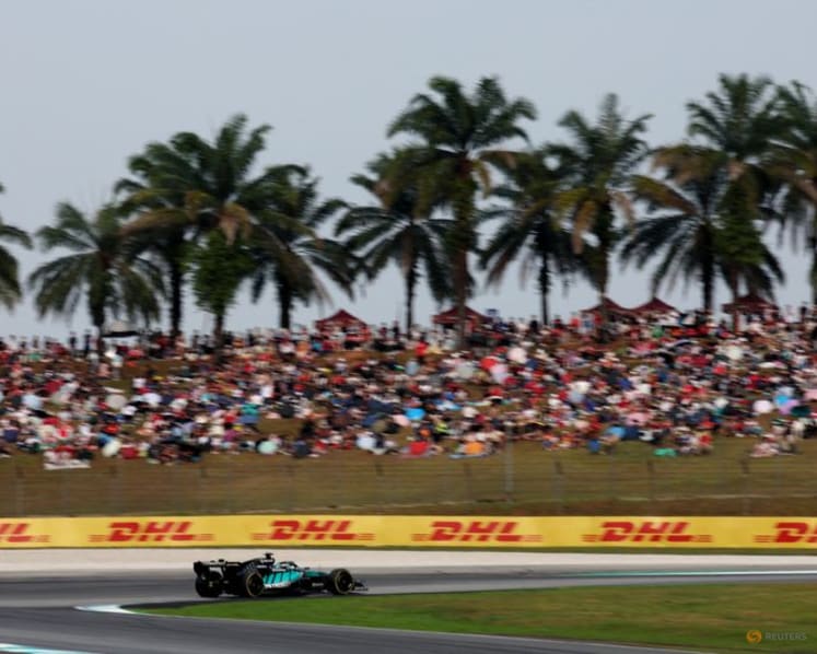 Russell's championship dreams hit by cruel power unit failure in Sepang
