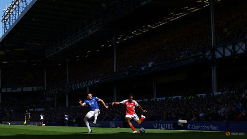 Everton hold Arsenal to 1-1 draw to leave Liverpool smiling