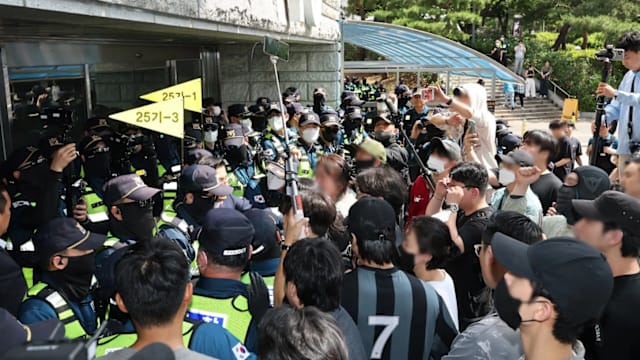 韩国地方选举因部分投票站出现选票短缺引争议