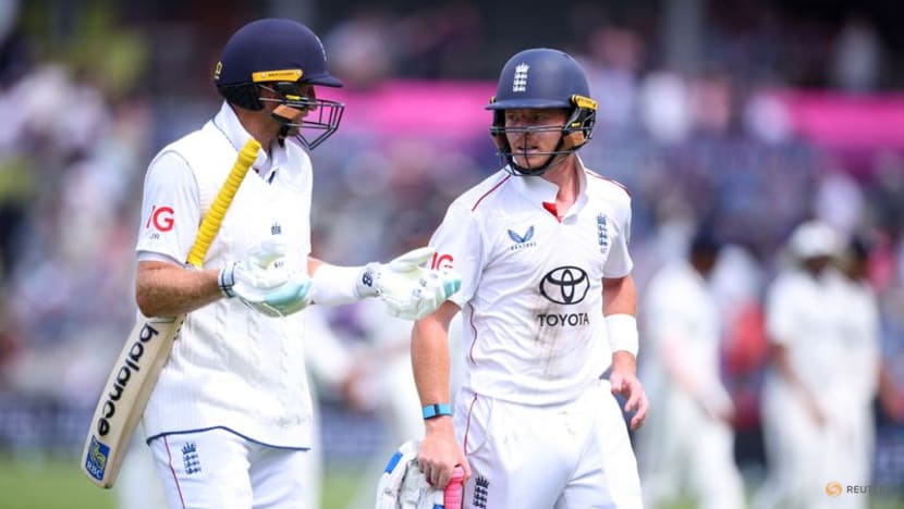Record-breaking Root puts England in control and in sight of series win