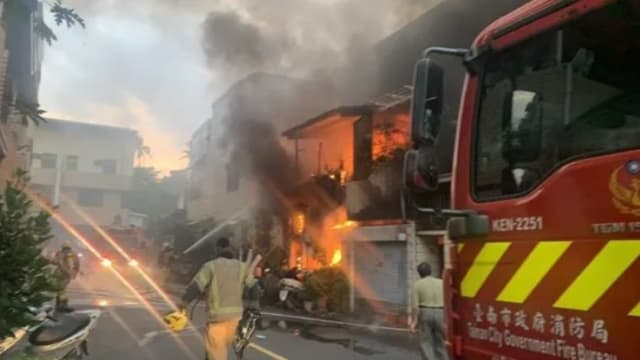 中秋烤肉延长线起火酿悲剧 台南民宅失火祖孙三人死