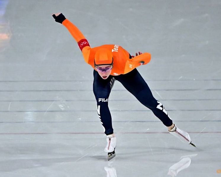 Speed skating-Rijpma-de Jong says pressure paid off with gold at fourth Games attempt