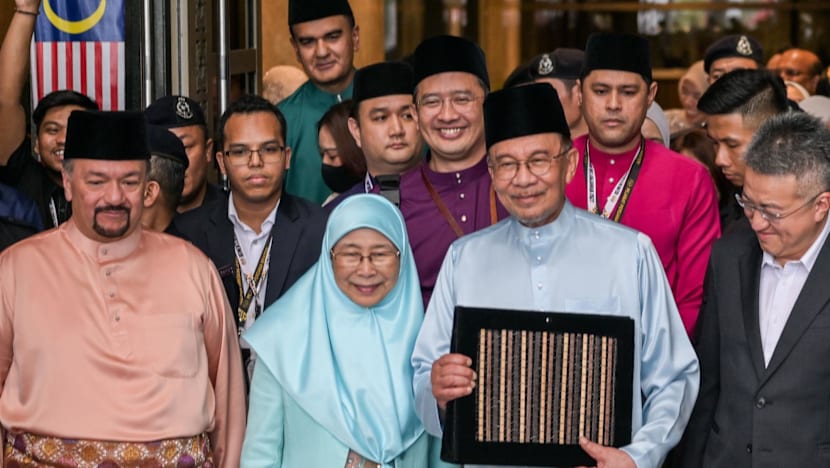 Malaysia PM Anwar’s 2027 budget spreads the goodies, but will it win over voters?
