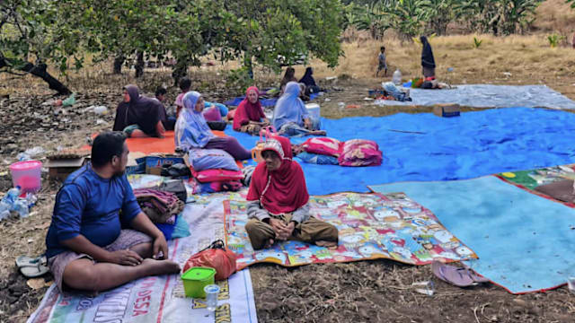 印尼地震居民惊魂回忆：上天再给了我们一次活下去的机会