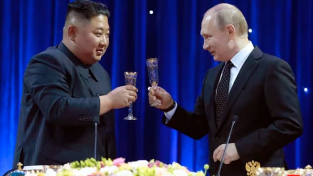美国白宫：朝鲜运输逾1000货柜的军事装备和弹药到俄国