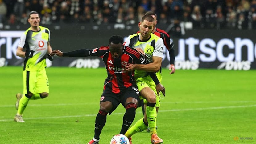 Dortmund twice waste lead but grab last-gasp equaliser for 3-3 draw at Frankfurt