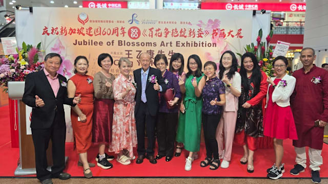 更生美术研究会《百花争艳绽新姿》数码化画展将续展到11月30日