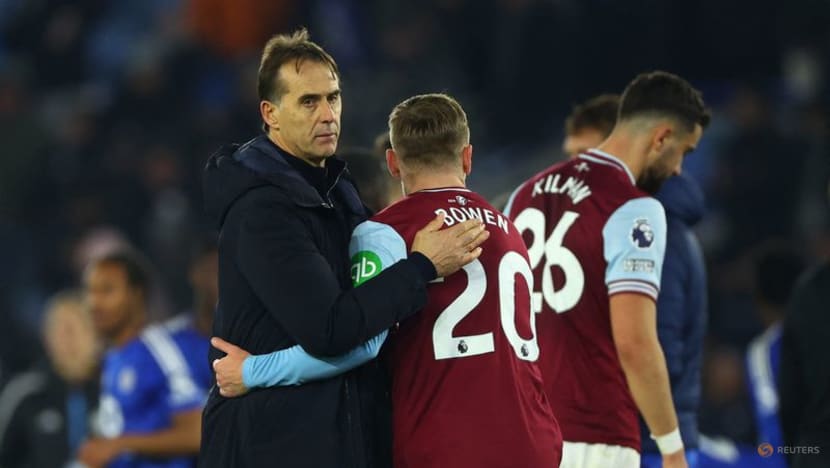 Pressure mounts on West Ham manager Lopetegui after loss at Leicester