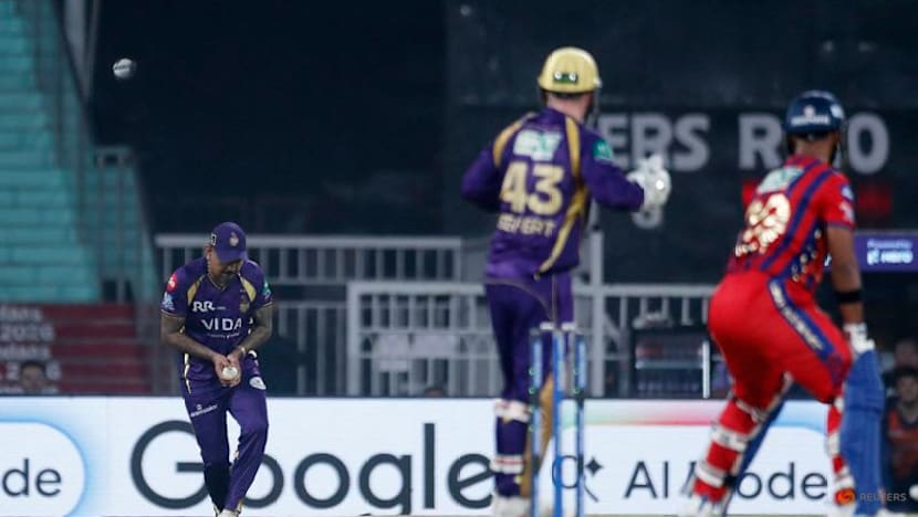 Narine nails IPL Super Over as Kolkata climb off the bottom