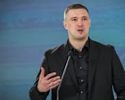 Kyiv's ex-defence chief makes risky bet by venturing into electoral grounds