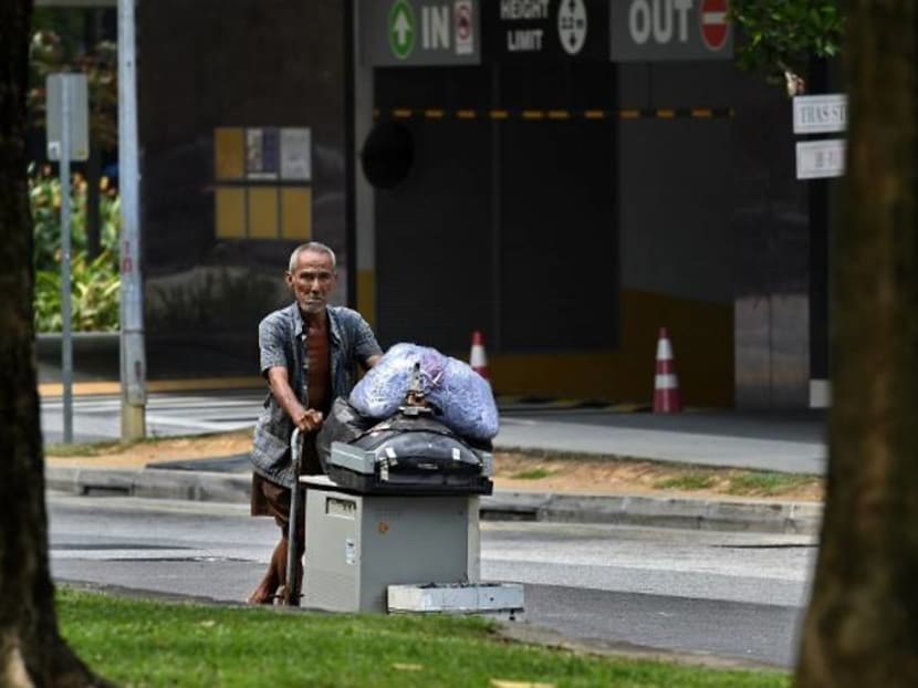Commentary: Why doesn&rsquo;t recycling rope in the karang guni?