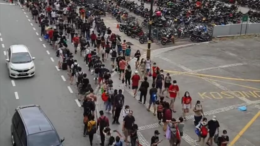 Johor government to provide free shuttle bus to ease congestion at BSI immigration complex