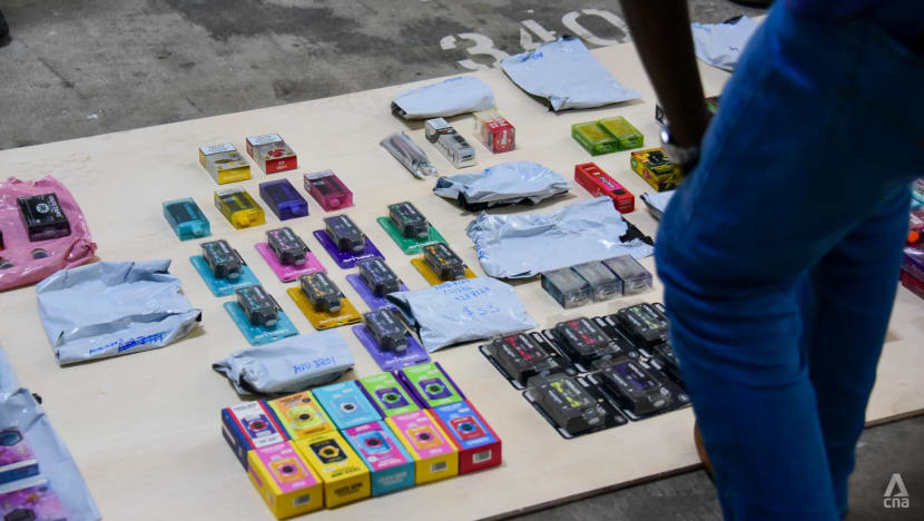 Students caught for vaping offences for the first time may be fined up to S$2,000: MOH, HSA Students caught for vaping offences for the first time may be fined up to S$2,000: MOH, HSA