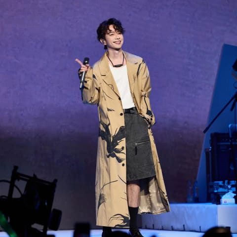 张栋梁巡演舞台荣获2025年伦敦设计大奖:独特创意点亮全球音乐舞台