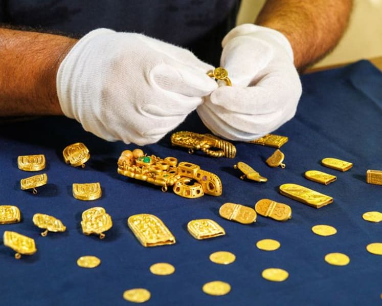 Byzantine gold objects help archaeologists uncover past of ship wrecked off Croatia