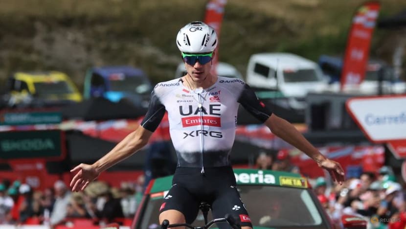 Ayuso attacks on final climb to win Vuelta stage seven, Traeen retains red