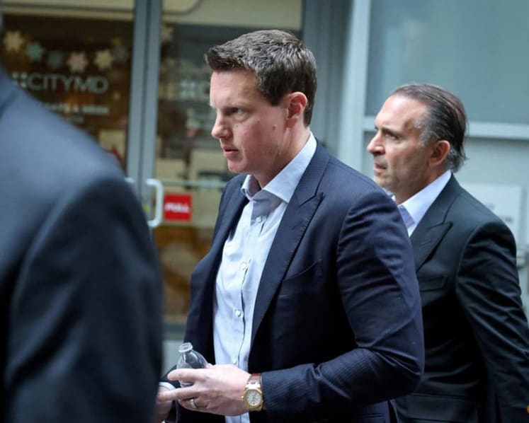 Ellison steps in with personal guarantee as Paramount fights for Warner Bros