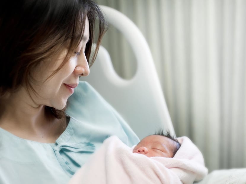 Giving birth before 37 weeks of pregnancy: How a premature birth affects a mum's physical and mental health 