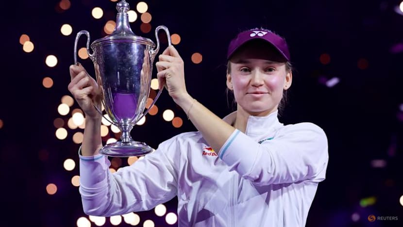 Red-hot Rybakina scorches Sabalenka for maiden WTA Finals crown