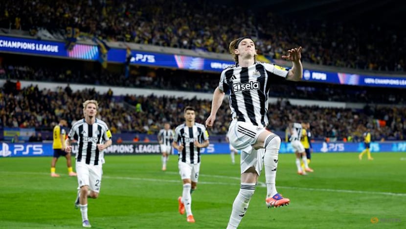 Newcastle collect first Champions League points with 4-0 win