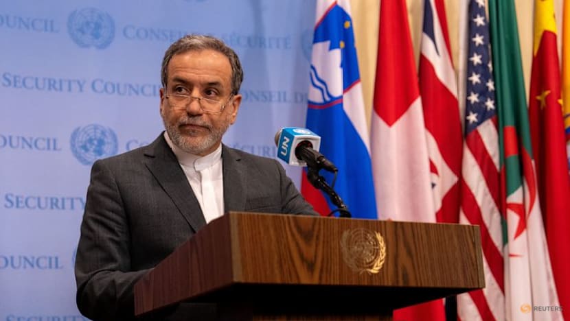 UN sanctions on Iran to return after Russian and Chinese bid to delay fails