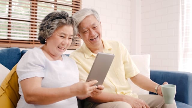 相忘于江湖？年纪越大，越想远离社交