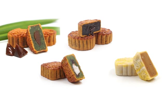 沿用38年老秘方　近45款月饼口味任选