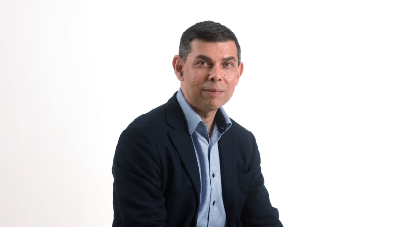 Straits Times' Warren Fernandez to join communications firm Edelman as Asia-Pacific CEO Straits Times' Warren Fernandez to join communications firm Edelman as Asia-Pacific CEO