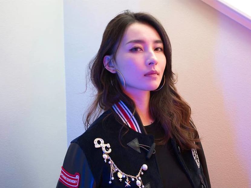 5 hairstyles you can easily do at home to look great at festive gatherings