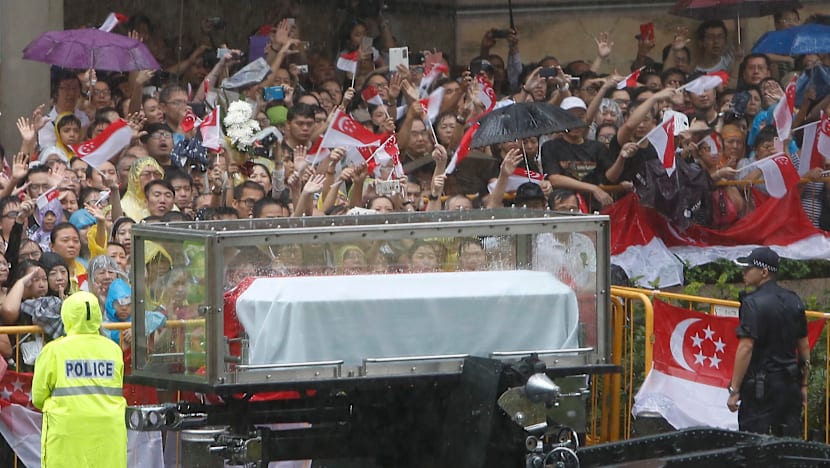 State Funeral procession for Mr Lee Kuan Yew begins