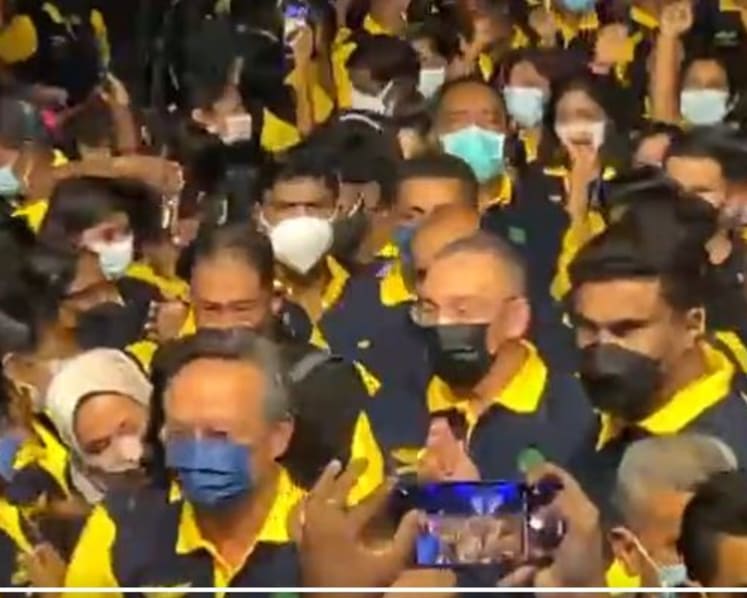 Malaysia senior minister, Johor's caretaker chief minister to be fined for breaching health protocols at BN event 