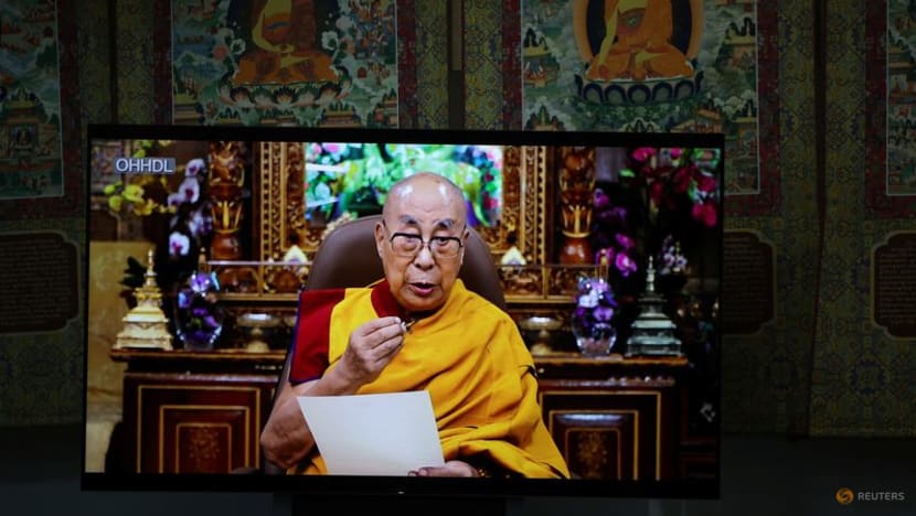 India backs Dalai Lama's position on successor, contradicting China India backs Dalai Lama's position on successor, contradicting China