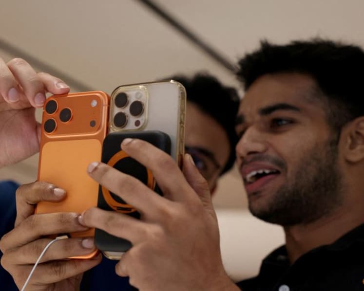 India warns Apple it will proceed with antitrust case after company plays for time