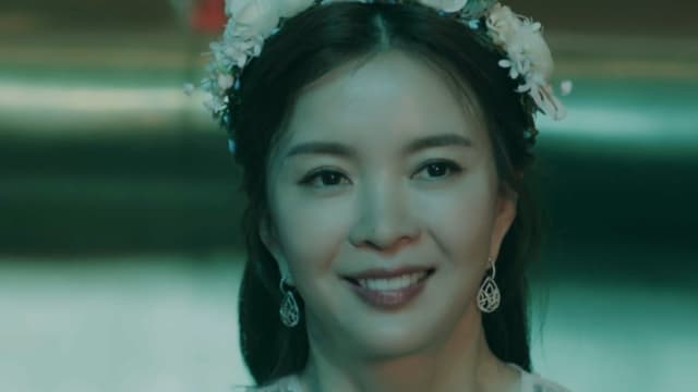 假面的女王（第1集）：俱乐部谋杀案