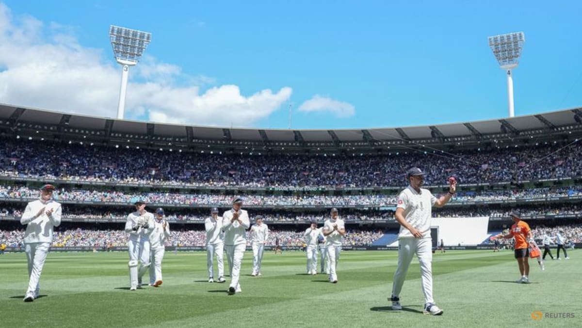 Former players slam ‘unfair’ MCG pitch as wickets tumble in fourth Ashes test
