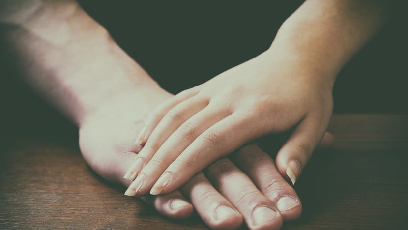 #trending: Account by S'pore mum of stranger's kindness spurs other netizens to share similar stories #trending: Account by S'pore mum of stranger's kindness spurs other netizens to share similar stories
