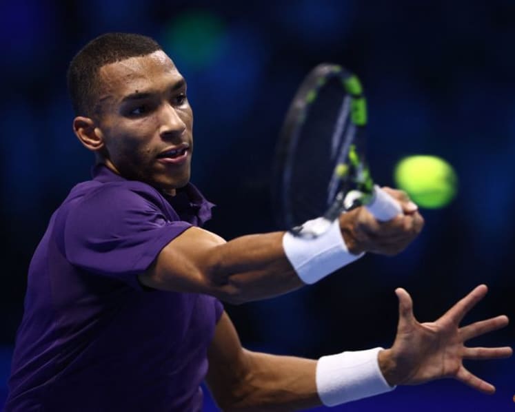 Sinner storms past Auger-Aliassime to begin ATP Finals defence