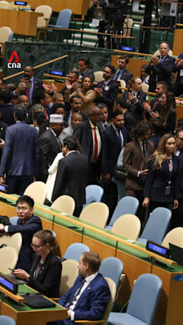 Delegates walk out before Israeli PM Benjamin Netanyahu's speech at UN General Assembly 