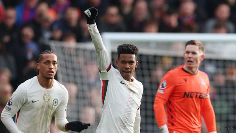 Chelsea boss Rosenior praises 'special talent' Estevao after win over Palace