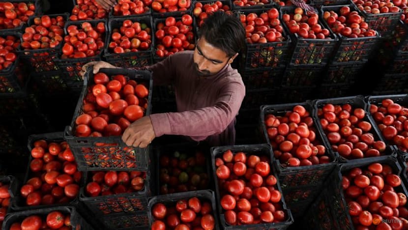 Pakistan October inflation rises to 6.2%, highest in 12 months