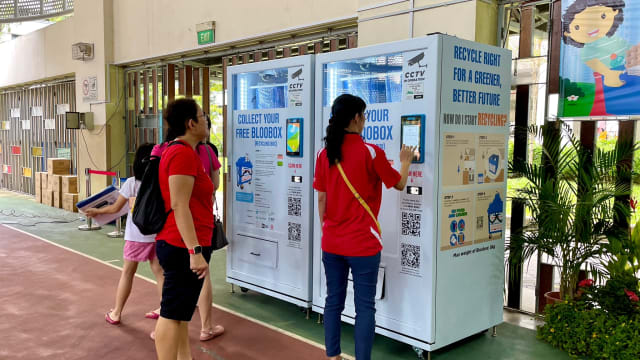 派发活动月底截止 当局已派发30万个Bloobox家用回收箱 