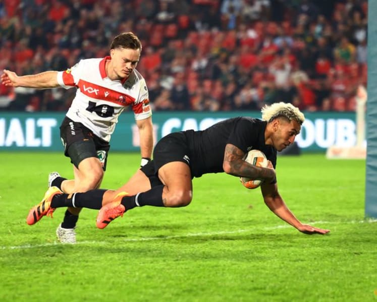 All Blacks come from behind to edge Lions and stay unbeaten on tour