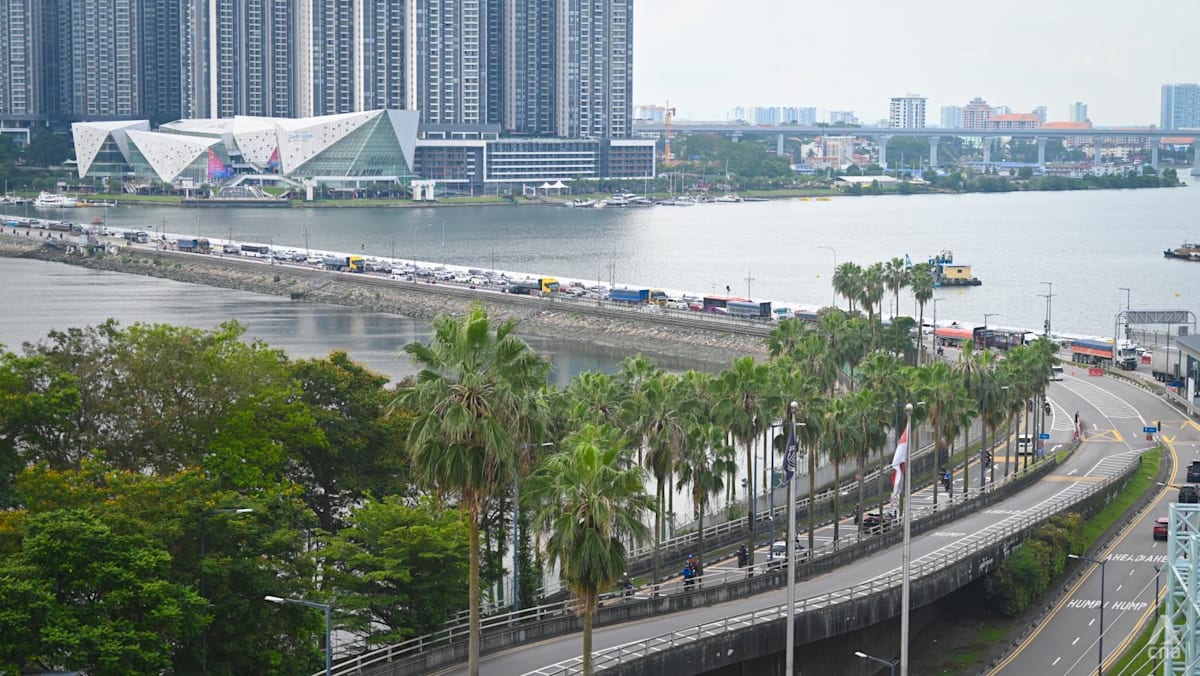 Heavy traffic expected at Singapore’s land checkpoints during Labour Day long weekend