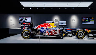 Pameran rasmi Formula 1 buat penampilan sulung di Asia, dengan kereta lumba ikonik, simulator perlumbaan di SG
