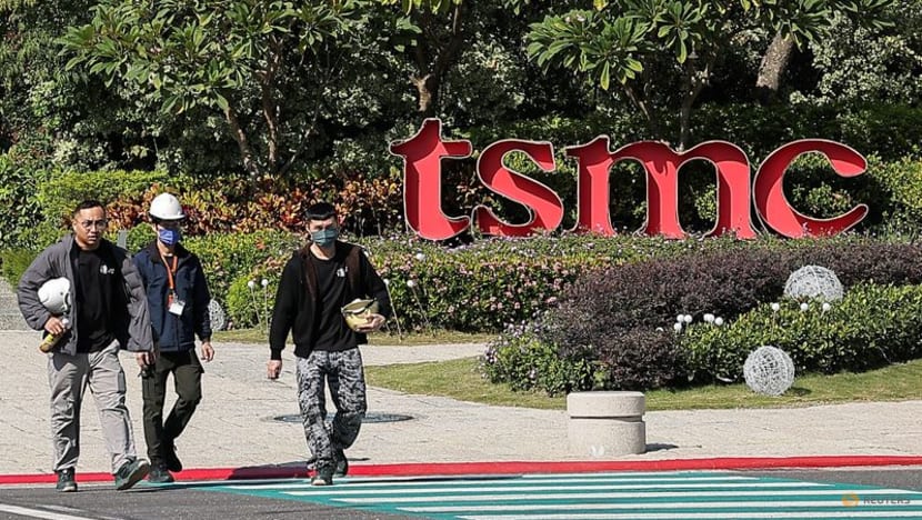 TSMC's fourth-quarter revenue handily beats market forecast on AI demand