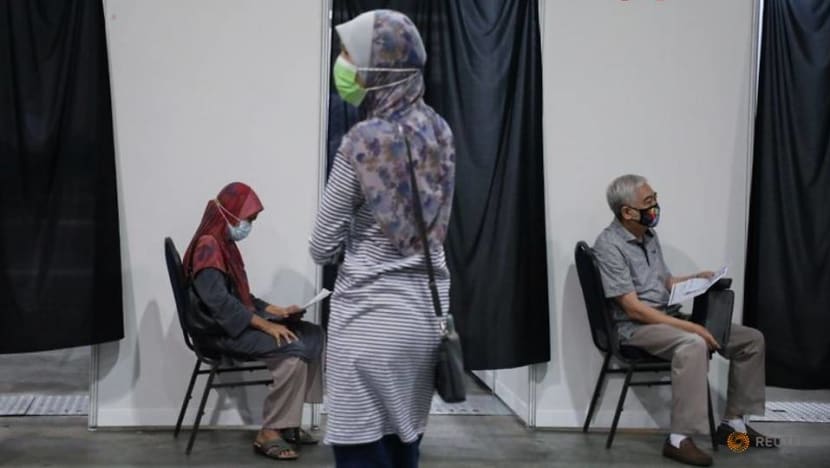 Malaysia reports new daily record of 22,242 COVID-19 cases Malaysia reports new daily record of 22,242 COVID-19 cases